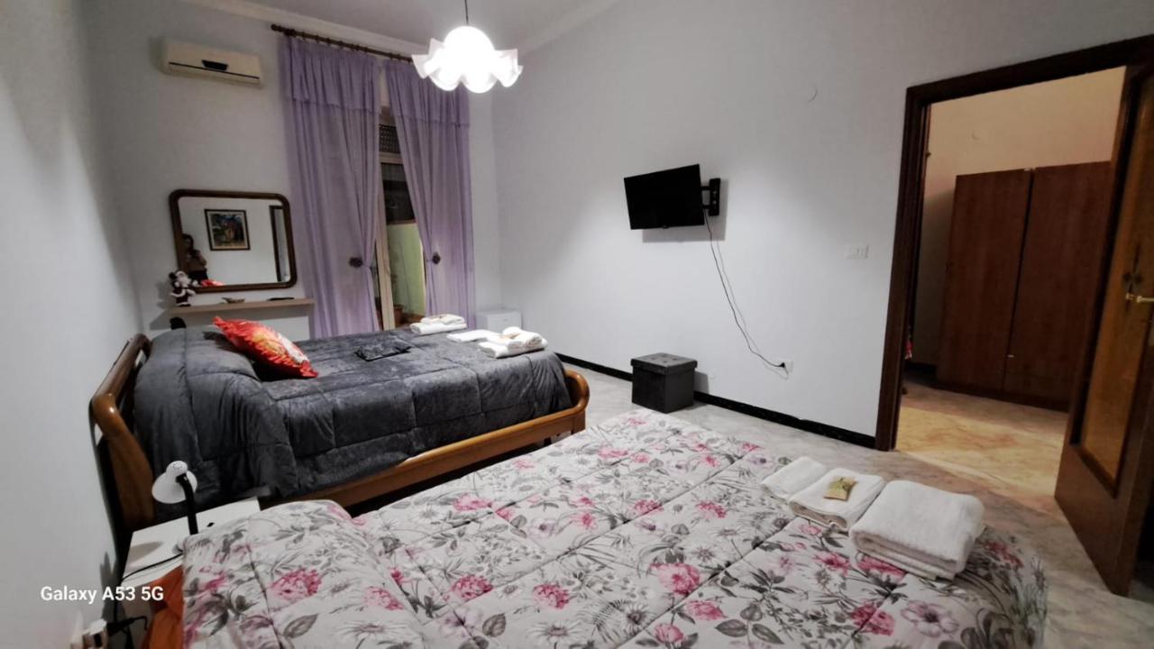 Aurora E Dad Naples Center B&B Zewnętrze zdjęcie
