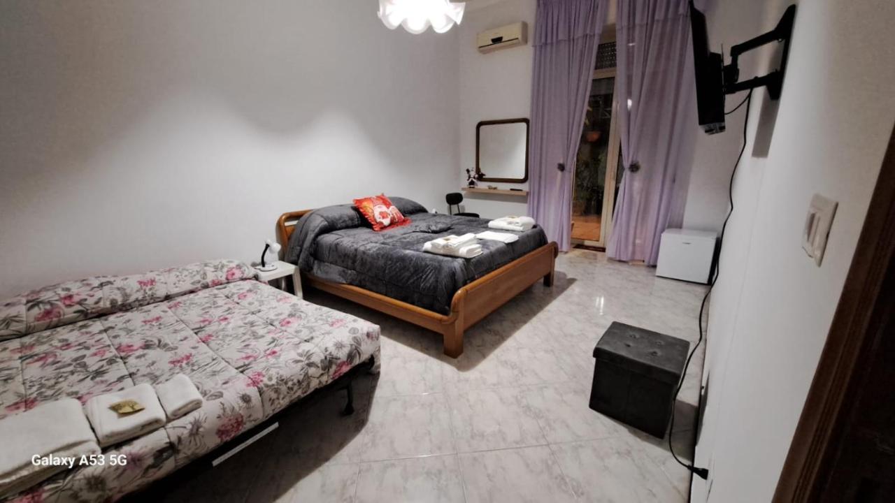 Aurora E Dad Naples Center B&B Zewnętrze zdjęcie